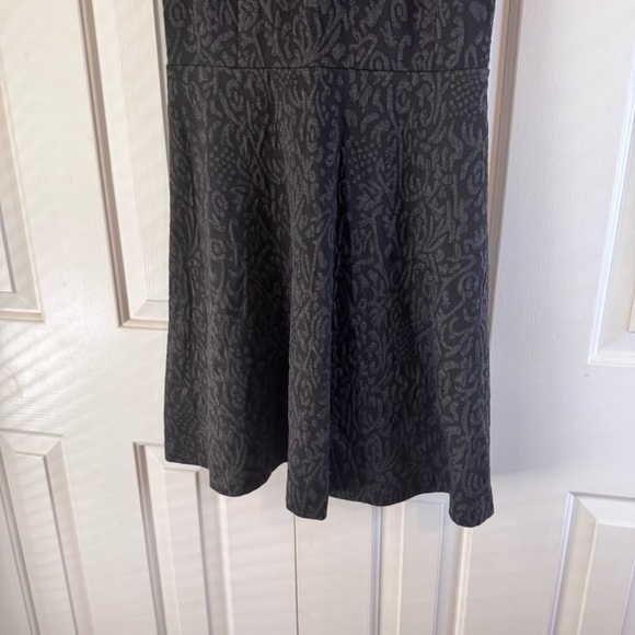 Loft Black Jacquard Short Sleeve Dress Size 2 - Picture 4 of 7